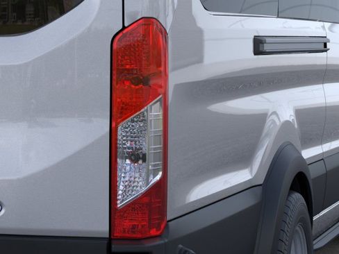 New 2026 Ford Transit 350 XL image 21