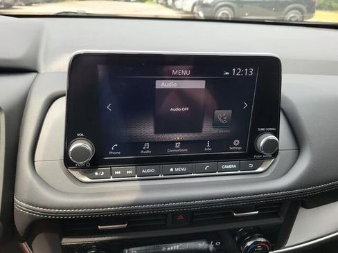 New 2025 Nissan Rogue SV image 11