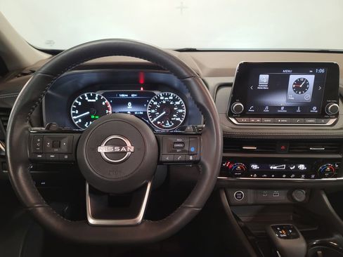 Certified 2023 Nissan Rogue SV w/ SV Premium B Package image 12