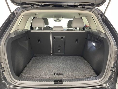 Used 2024 Volkswagen Taos SE w/ Black Wheel Plus Package image 12