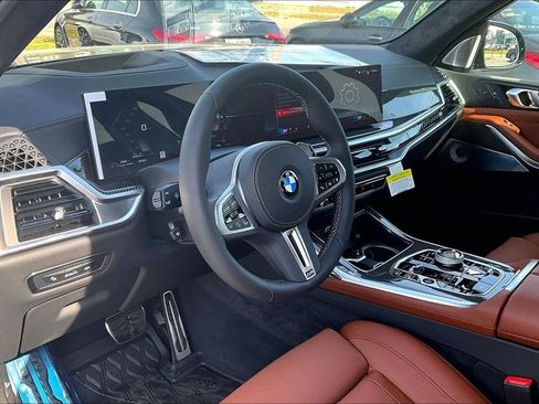 New 2026 BMW X7 M60i image 5