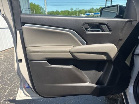 New 2026 Chevrolet Colorado ZR2 AWD/4WD image 14