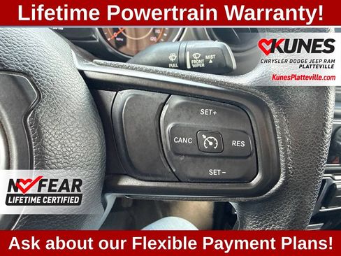 Used 2022 Jeep Gladiator Sport AWD/4WD image 21
