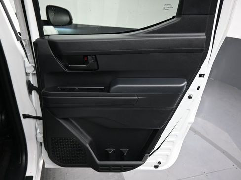 Used 2025 Toyota Tacoma SR image 36