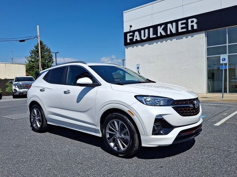 Used 2023 Buick Encore GX Select w/ Sport Touring Package FWD image 1