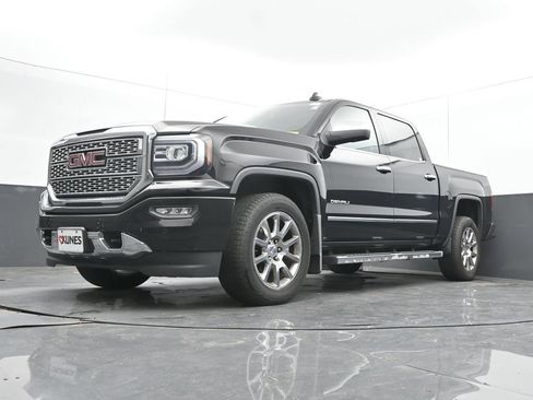 Used 2017 GMC Sierra 1500 Denali AWD/4WD image 28
