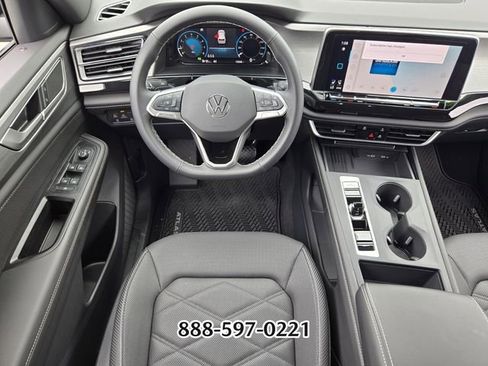 Certified 2025 Volkswagen Atlas Cross Sport SE AWD/4WD image 13