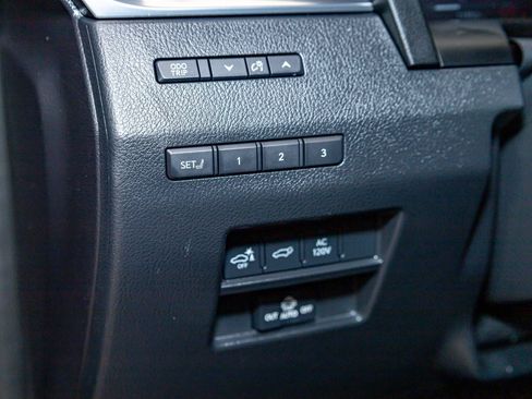 Used 2025 Lexus GX 550 w/ Accessory Package (2T) image 16