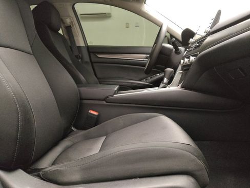 Used 2019 Honda Accord LX image 21