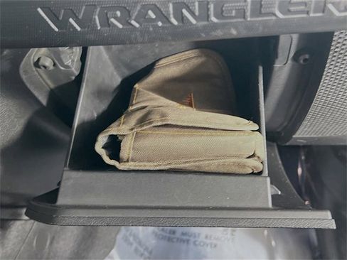 Used 2018 Jeep Wrangler Unlimited Sport S image 29