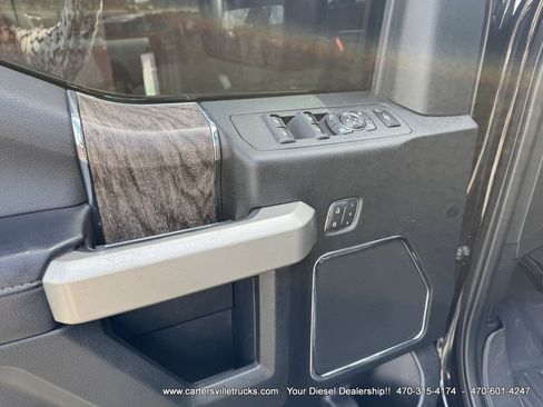 Used 2019 Ford F250 Lariat w/ Lariat Ultimate Package AWD/4WD image 12