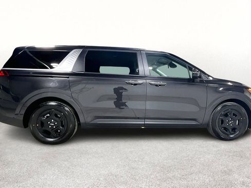 New 2026 Kia Carnival image 8
