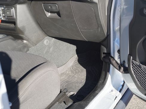 Used 2022 Jeep Gladiator Willys image 28