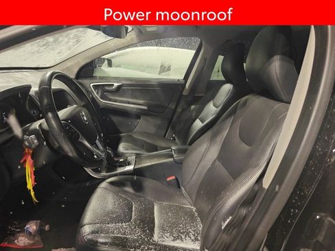 Used 2016 Volvo XC60 T5 Premier image 6