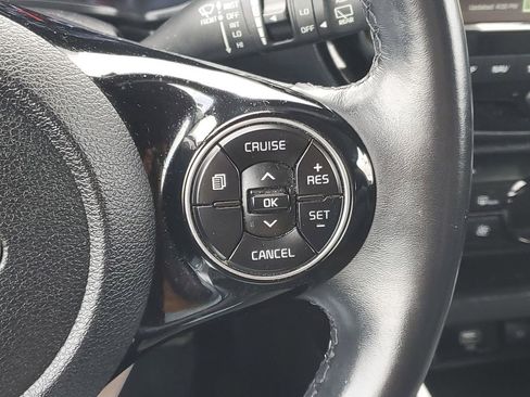 Used 2020 Kia Soul EX FWD image 16