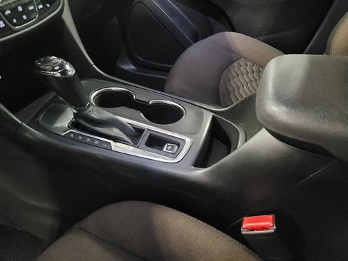 Used 2019 Chevrolet Equinox LT FWD image 26