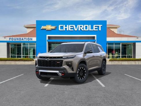 New 2026 Chevrolet Traverse Z71 w/ Enhanced Driving Package image 8