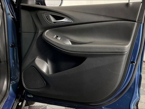 Used 2024 Buick Encore GX Sport Touring image 25