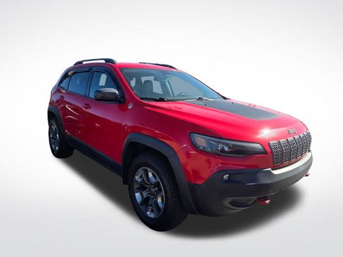 Used 2019 Jeep Cherokee Trailhawk AWD/4WD image 3