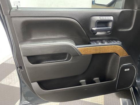 Used 2018 Chevrolet Silverado 1500 LTZ w/ Sport Package image 10