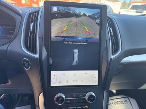 Used 2024 Ford Edge SEL w/ Convenience Package image 14