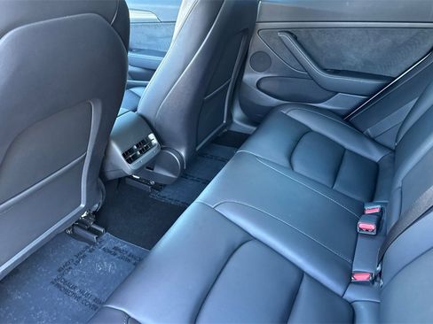 Used 2023 Tesla Model 3 Performance image 12