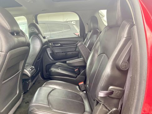 Used 2014 GMC Acadia SLT image 11