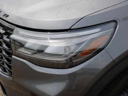 Used 2025 Ford Explorer ST-Line w/ Premium Package AWD/4WD image 16