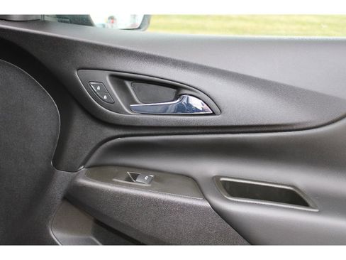 Used 2021 Chevrolet Equinox LT image 13