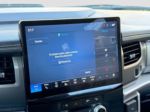 Used 2024 Ford Expedition Max XLT image 15