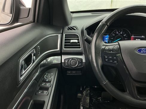 Used 2017 Ford Explorer Sport AWD/4WD image 37