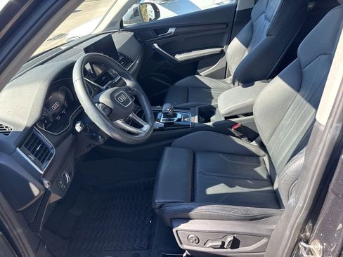 Used 2023 Audi Q5 e Premium Plus w/ Premium Plus Package image 2