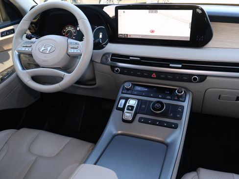Used 2023 Hyundai Palisade Limited FWD image 10