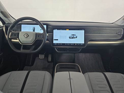 Used 2023 Rivian R1T Adventure AWD/4WD image 25