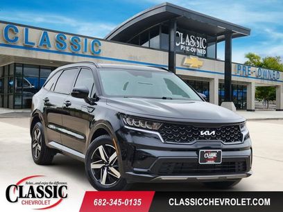 Used 2023 Kia Sorento S w/ Panoramic Sunroof Package
