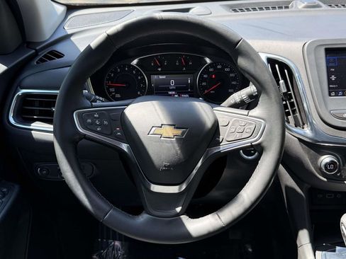 Used 2023 Chevrolet Equinox LT FWD image 19