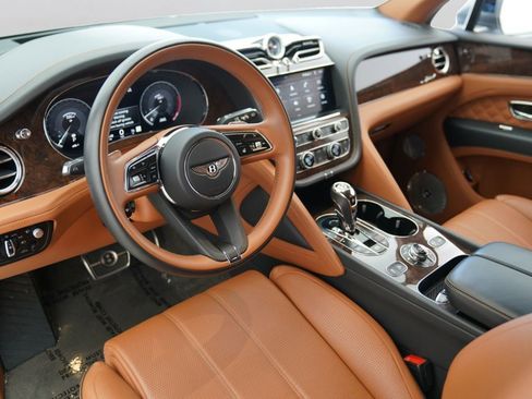 Used 2022 Bentley Bentayga Speed AWD/4WD image 14