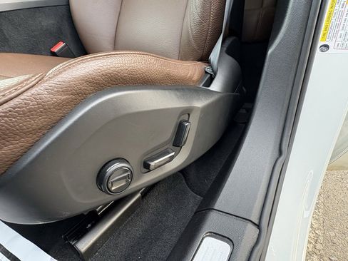 Used 2023 Volvo XC60 B5 Plus w/ Climate Package image 25