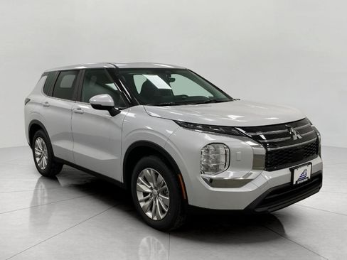 New 2026 Mitsubishi Outlander ES AWD/4WD image 33