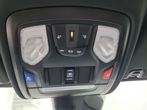 New 2026 RAM 1500 Big Horn AWD/4WD image 16