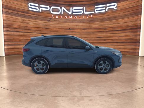 Used 2025 Ford Escape ST-Line Elite w/ Tech Pack #2 image 8