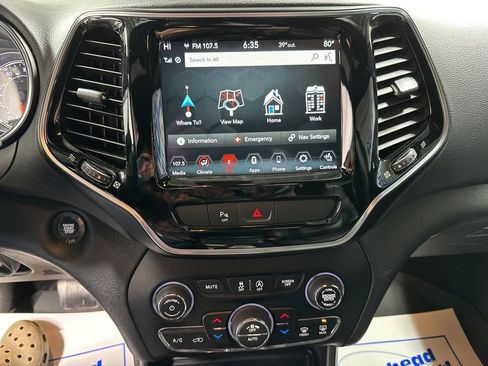 Used 2019 Jeep Cherokee High Altitude image 19