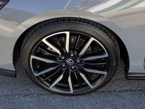 Used 2024 Honda Accord Touring image 14