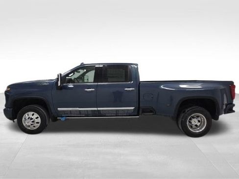 New 2026 Chevrolet Silverado 3500 High Country w/ High Country Premium Package image 2