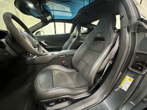 Used 2017 Chevrolet Corvette Grand Sport w/ Z07 Performance Package RWD image 19