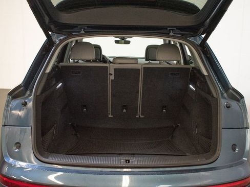 Used 2018 Audi Q5 2.0T Premium Plus w/ Premium Plus Package image 24