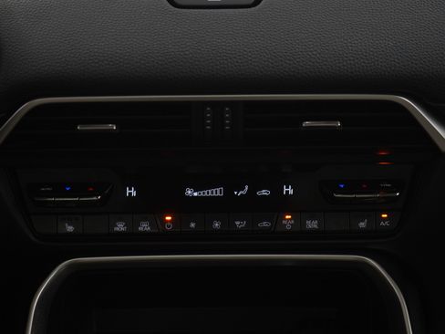 Certified 2024 MAZDA CX-90 Plug-In Hybrid w/ Premium Pkg AWD/4WD image 22