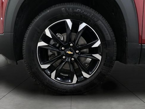 Used 2022 Chevrolet TrailBlazer LT AWD/4WD image 12