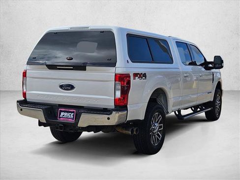 Used 2017 Ford F250 Lariat w/ Lariat Ultimate Package AWD/4WD image 4