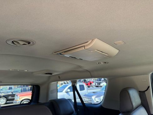 Used 2018 GMC Yukon XL Denali w/ Denali Ultimate Package image 27